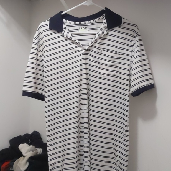 IZOD Golf Short - Polo - Picture 1 of 2